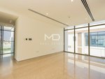 5 bedrooms Villa in Abu Dhabi, UAE No. 47579 - Image 4