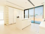 4 bedrooms Villa in Abu Dhabi, UAE No. 47583 - Image 8