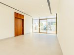 4 bedrooms Villa in Abu Dhabi, UAE No. 47583 - Image 18