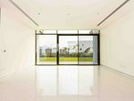 6 bedrooms Villa in Abu Dhabi, UAE No. 47586 - Image 7