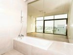 6 bedrooms Villa in Abu Dhabi, UAE No. 47586 - Image 21