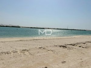 2999.9m² Land in Abu Dhabi, UAE No. 47588