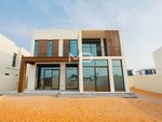 4 bedrooms Villa in Abu Dhabi, UAE No. 47602 - Image 2
