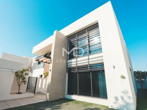4 bedrooms Villa in Yas Island, UAE No. 47649