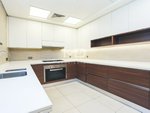 4 bedrooms Villa in Yas Island, UAE No. 47649 - Image 11