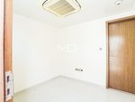 4 bedrooms Villa in Yas Island, UAE No. 47649 - Image 13
