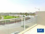 3 bedrooms Townhouse in Dubai, UAE No. 483 - Image 2
