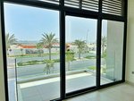 4 bedrooms Villa in Yas Island, UAE No. 4906 - Image 9