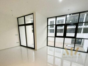 3 bedrooms Townhouse in Dubai, UAE No. 50668