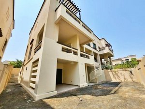 5 bedrooms Villa in Al Maqtaa, UAE No. 5069