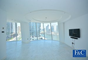 2 bedrooms Apartment in Business Bay, UAE No. 508