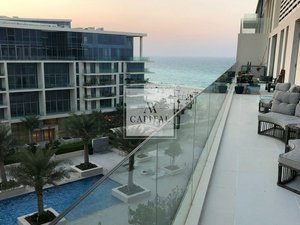 4 bedrooms Apartment in Saadiyat Island, UAE No. 50831