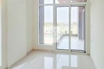2 bedrooms Apartment in Dubai, UAE No. 51961 - Image 2