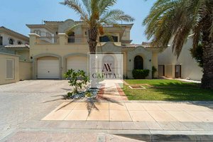 4 bedrooms Villa in Palm Jumeirah, UAE No. 52407