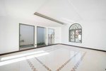 4 bedrooms Villa in Palm Jumeirah, UAE No. 52407 - Image 7