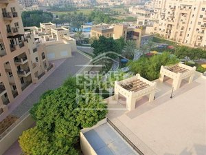 3 bedrooms Apartment in Remraam, UAE No. 5327