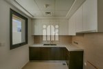 4 bedrooms Villa in Yas Island, UAE No. 5379 - Image 5