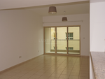 1 bedroom Apartment in Greens, UAE No. 5390 - Image 7