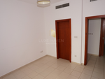 1 bedroom Apartment in Greens, UAE No. 5390 - Image 9