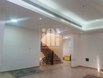 9 bedrooms Villa in Abu Dhabi, UAE No. 5568 - Image 2