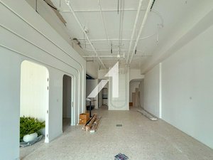 125.6m² Office in Dubai, UAE No. 55814