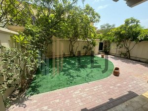 4 bedrooms Townhouse in Saadiyat Island, UAE No. 56639