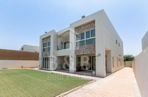4 bedrooms Villa in Mina Al Arab, UAE No. 5896