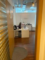 100m² Office in Business Bay, UAE No. 5909 - Image 11