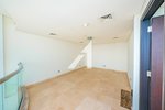 2 bedrooms Duplex in SKY GARDENS, Dubai, UAE No. 60988 - Image 4