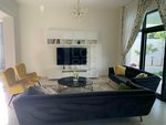 5 bedrooms Villa in Yas Island, UAE No. 6109 - Image 7