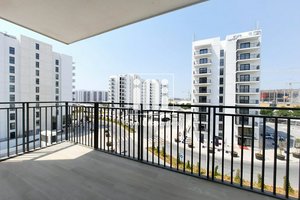1 bedroom Apartment in WATER'S EDGE, Yas Island, UAE No. 61258