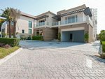 5 bedrooms Villa in Jumeirah Golf Estates, UAE No. 6165 - villa in Dubai