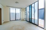 5 bedrooms Villa in Yas Island, UAE No. 6495 - Image 10
