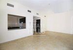 3 bedrooms Apartment in Remraam, UAE No. 6534 - Image 3