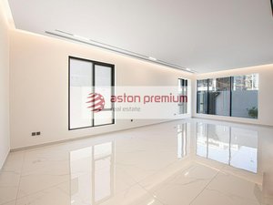 4 bedrooms Villa in Dubai, UAE No. 66164