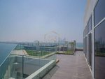 1 bedroom Apartment in Palm Jumeirah, UAE No. 6637 - Image 9