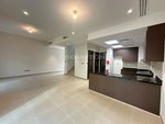 3 bedrooms Townhouse in Khalifa City, UAE No. 67219 - townhouse in Dubai