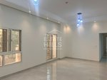 3 bedrooms Apartment in Remraam, UAE No. 6833 - Image 7
