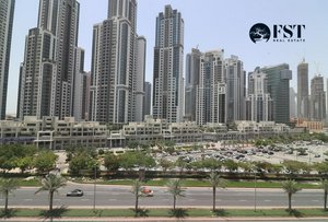 318.1m² Office in Business Bay, UAE No. 6961