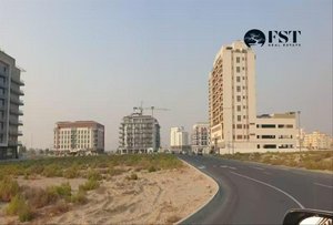 1350m² Land in Al Warsan, UAE No. 6966