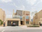 4 bedrooms Villa in Al Barsha, UAE No. 722 - villa in Dubai