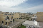 4 bedrooms Villa in Jumeirah Park, UAE No. 7309 - Image 2