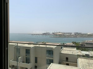 4 bedrooms Apartment in Al Raha Beach, UAE No. 7391