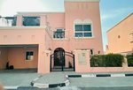 5 bedrooms Villa in Dubai, UAE No. 7446 - villa in Dubai