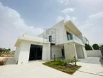 4 bedrooms Villa in Yas Island, UAE No. 7469 - villa in Dubai