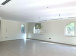 5 bedrooms Villa in Jumeirah Park, UAE No. 8001 - Image 16
