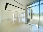 4 bedrooms Villa in Dubai Hills Estate, UAE No. 8082 - Image 3