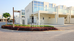 3 bedrooms Villa in Dubai, UAE No. 839 - Image 7