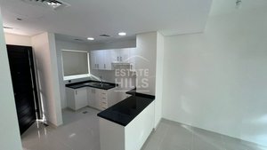 3 bedrooms Villa in Dubai, UAE No. 8392