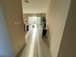 2 bedrooms Villa in Dubai, UAE No. 8425 - Image 11